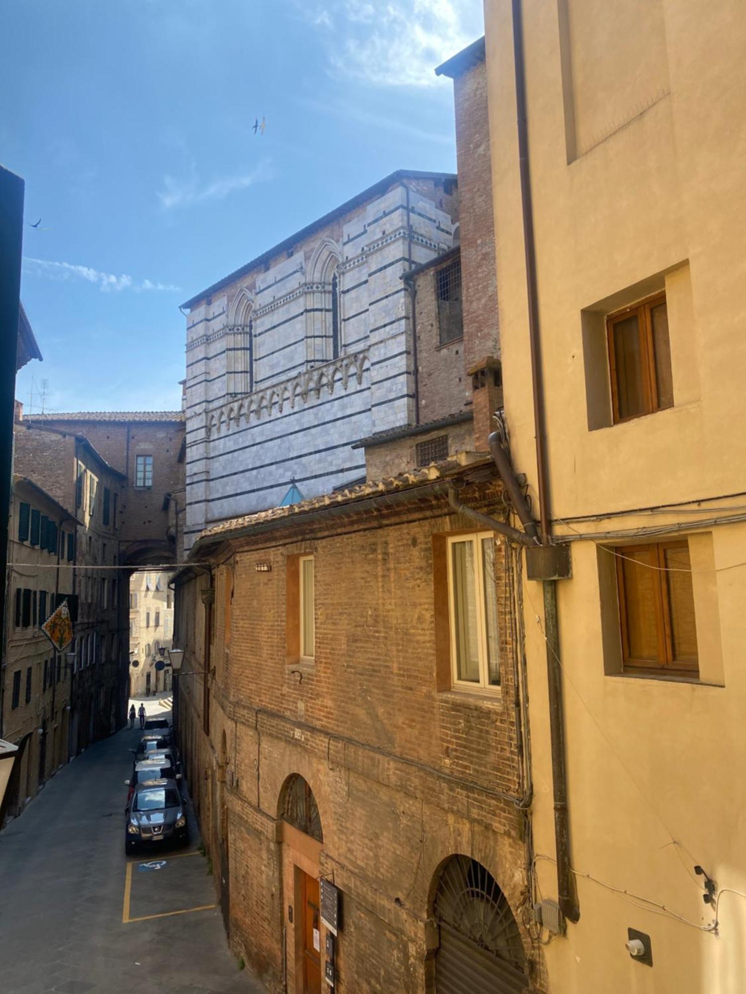 Alla Scala 1746 시에나 외부 사진